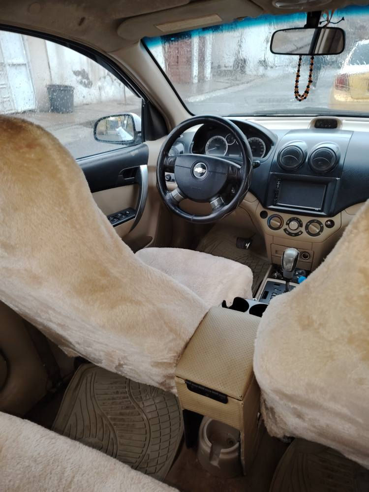 افیو 2011 مەکینە بچوک توماتیک ناو زەرد  4پارچەی هەیە بێ لێدران پێشو پشتی کەپسە من بە سەقفو حیزام دەی فرۆشم سەنەوی پلاستیکو پاکانەی هەولێری بەشەرتە چوار تاو ویلی نوێی بۆ بەستراوە شتێکی جوانو پاک ماوەتەوە مالی دۆستە رەقم موبایل  *********** وەتس ئەپ 
شوێن شەقلاوە أربيل, العراق
