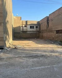 خلف المدهش • أكثر من ١٠٠م • كاع باسمي