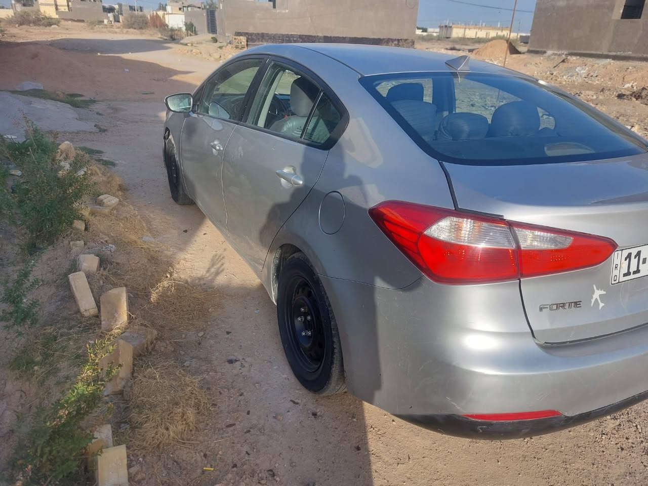 السلام عليكم فورتي امريكي موديل 14 رقم بغداد كهربائيات كله شغاله تبريد شغال بيه 3 قطع بدون دواخل السعر 100 وبيه مجال العنوان بابل الحصوه ***********
