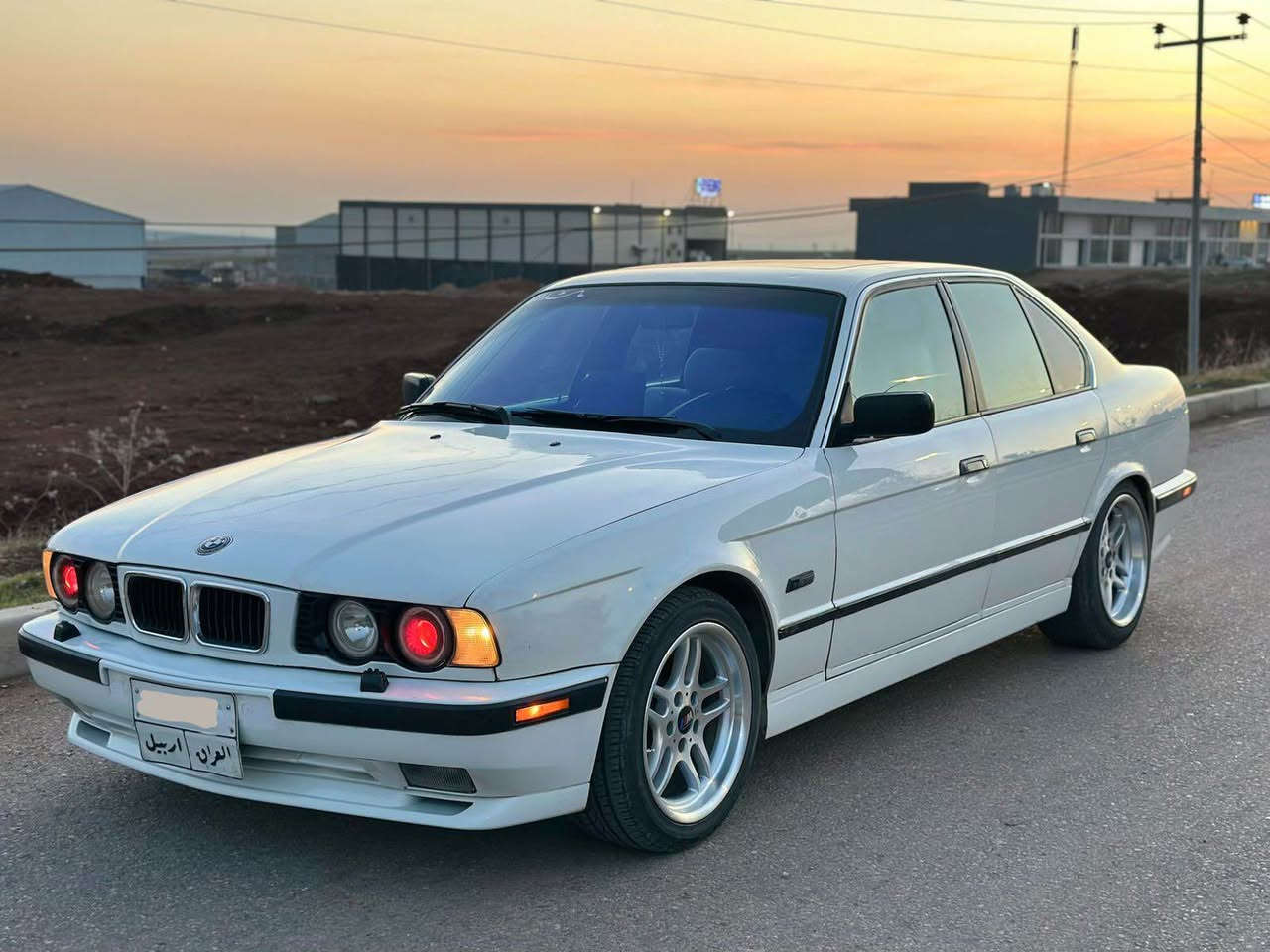 سلام عليكم
لبيع  bmw
525Ai بلادي🔥
مسكر
موديل 91
بجم عريض
سلايد. فتحه
كير اوتوماتيك 
تبريد  ثلج❄️ 
كشنات جلد 
جام  كهربائي 
ضرر مابيها
حداديه جديد
كهربائي كل.  شغال ب شرط
طخم   تايرات ويل كب. M
دعاميات m سبورت 
سياره. احلا من صور
رقم اربيل تحويل  ب شرط
غرامات ٢٠٠$. بعد معامله. نزل سعر
سعر 67$ و بيها مجال بسيط
***********
***********
واتس اب هم موجود📞 أربيل, العراق
