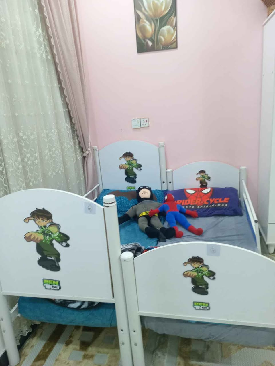 غراض بيت للبيع 
جلسة دواشك عدد ( ٦ )
كنتور بابين عدد ( ٢ ) 
منضد فراش 
سرير أطفال مزدوج
*********** Singapore
