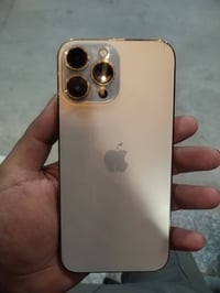 ايفون 13ابرو ماكس شرق اوسط نضافه ٪100 بطاريته 97 جهاز مامفتوح ولا معله...