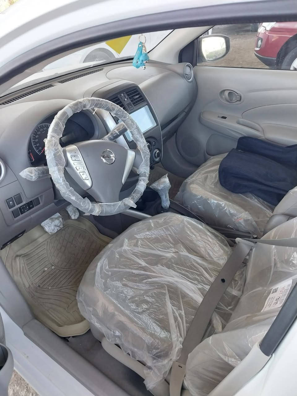 نيسان سني ٢٠٢٥ مقفوله من صبغ ومكينه وكير وتخم تاير وحداديه ماشيه فقط ١٦ ألف سياره زيرو تحويل او وكاله مباشر السعر 125 وبيهه مجال مكاني بابل محاويل للأستفسار ***********
***********
