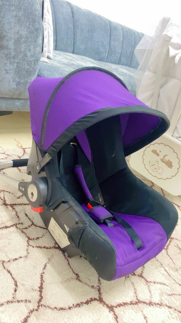 مجموعه غراض داخل بسمايه قيم وتعال اخذ كلهن نضيفات
***********
