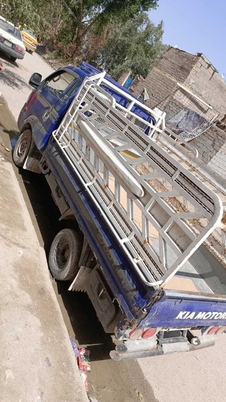 سلام كيه حمل موديل 2006للبيع سياره جاهز مانقصه اي شي مكفوله اصوليات وعيب شرعي مكينه 3000مفتوح السعر 72وبيه مجال بسيط مكان ناصريه مركز ***********
