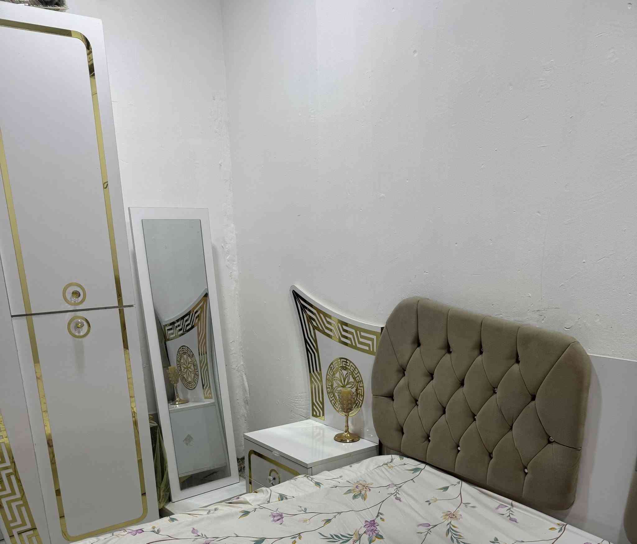 غرفة نوم تركيه للبيع تسع قطع اي ضرر مابيه ونضيفه مع المندر واي خسفه ماكو بالمندر السعر مع المندر 550 مكاني المنصور


**إذا كنت صاحب هذا الإعلان وتريد حذفه لأي سبب، رجاءا أرسل رسالة إلى الدعم الفني**