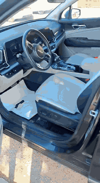 كيا سبورتج موديل 24  امريكي دخول جديد  حادثها واضح بصور  جاملق وبنيد طاك ايرباك الستيرن
سياره مواصفات EX فول عدا الفتحة 
كشن جلد ابيض ملكي 
هيترات بالكشن والكشن كهرباء 
بصمه تشغيل عن بعد 
 داريف مود اوتو هولد وباقي المواصفات 
لونها فيلي 
مكينة 2500 ماشية 28 الف 
موجوده بغداد دخول جديد بدون رقم ب 180$ 
***********
