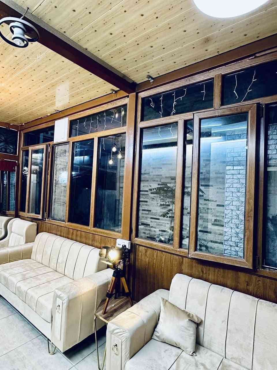 سلام عليكم
بيت للبيع جكوك شارع 15 قرب شارع  عشرين جهة الكاظمة طابو (طابو)المساحة 120 متر بيت كامل ما ناقصة شي الطابق الاول غرفتين نوم اكبار واستقبال وصالة وحديقة وكراج خارجي ومطبخ وحمام ومنور وفوك مسوي ساندويج بيتونة جبيرة وغرفة مخلي بيها غراض وسطح جبير الفوك ينكعد بي مرتب الواجه 6.20
للستفسار خاص او اتصل ع رقم (السعر مناسب)
***********
