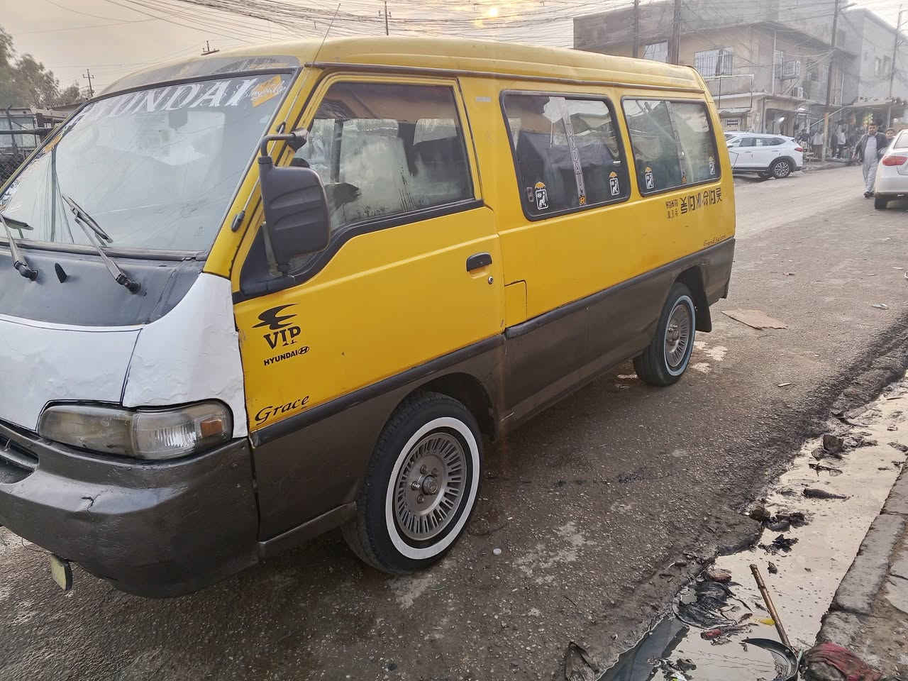 السلام عليكم 
هونداي 1994 رقم بغداد ألماني سنوية ساقطه 2019 وكالة من الشرعي باسمي هية ومرور ع المشتري 
السعر 30 $
***********
