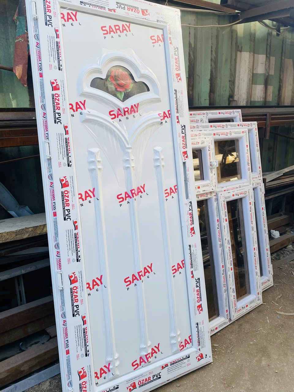 السلام عليكم احبائي معمل التركي PVCوالمنيوم اسعار تنافسية للابواب والشبابيك والقواطع تركي درجة اولى نصنع جميع القياسات  للاستفسار والطلب اتصل على***********
