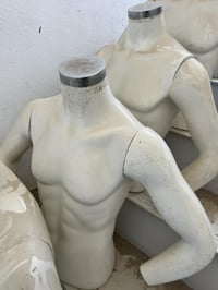 منيكانات صدر • ٥٠ قطعة • بابل