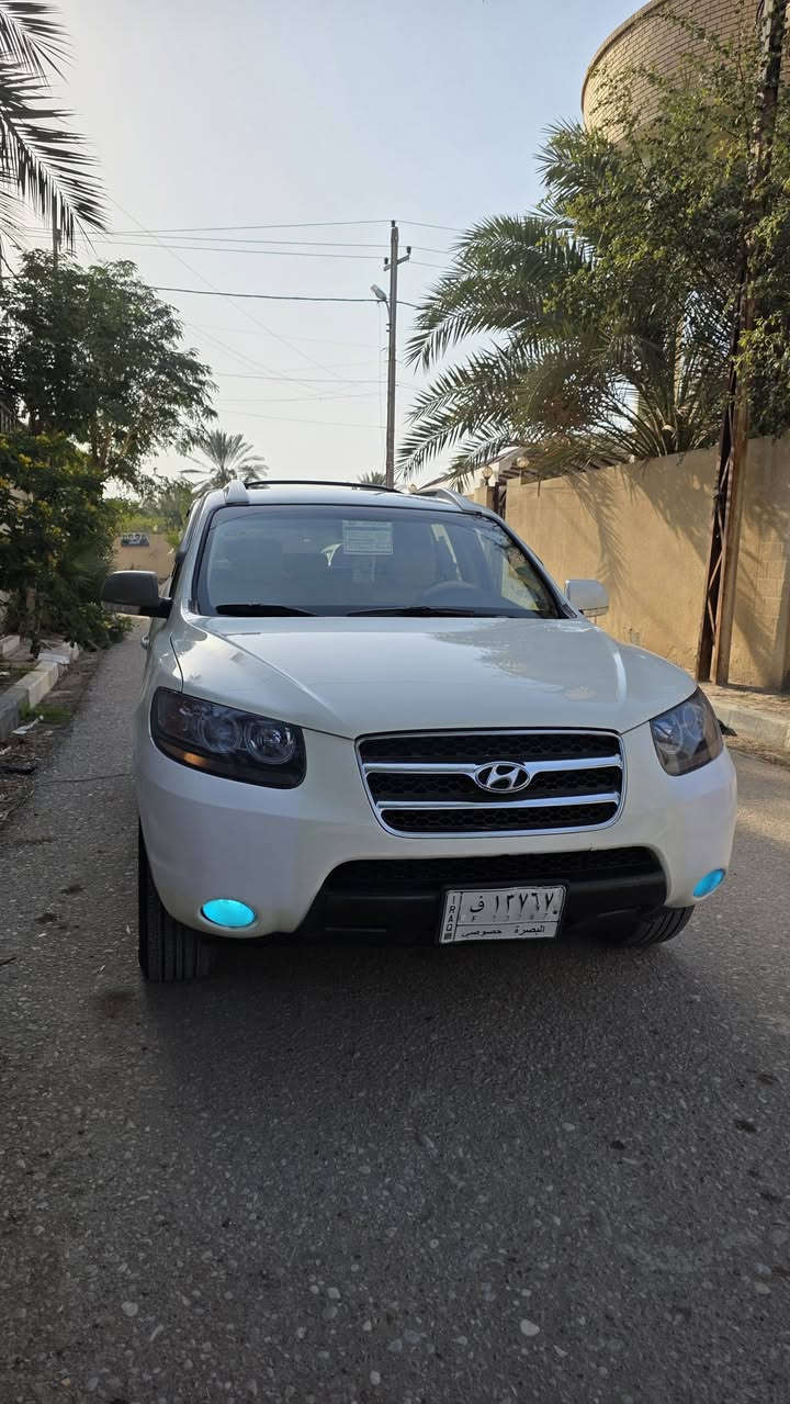 الهم صلي على محمد وآل محمد 
سنتافيه خليجي فول مواصفات  فتحه سقف 
داخل جلد فول كلش 
تحكم ستيرن عينه اليزريه  تبريد لمس 
كامره حساس لايت زنون 
سبعه راكب 
لا ضربه لا صبغ لا تبديل كفاله عامه 
شرط سونار تاخذهه
سياره جديده كلش 
محرك ما مفتوح بلاد سته سلندر سياره ستخدامهه  قليل كلش
حداده تخم تاير جديد كلش عليهه ادامه كامله هسه 
مديل 2010
مكانهه بصره قضاء المدينه الهوير 
سعر جوه سوك ١٣٨ بيهه مجال بصيط 
شراي عليه بل عافيه 
تواصل ***********
