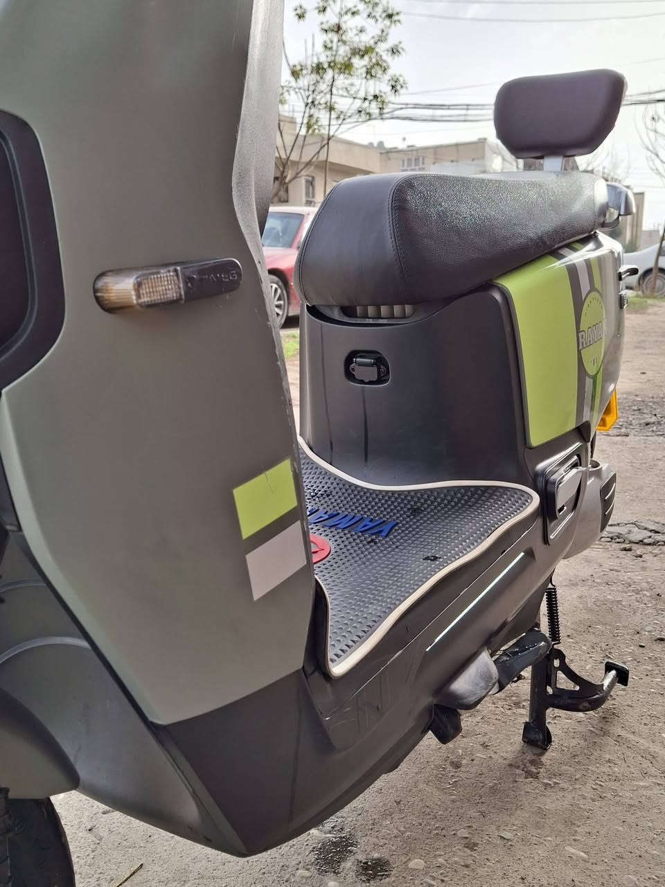 السلام وعليكم
للبيع مطور ريان بي هي الملحضات بل صور 📷  المطور دبل اسويج ودبل بصمه ومريات مالو بعد مامشدودين  بطاريات شرط شرط شرط مكاني موصل حي البلديات السعر 730وبي مجال الطيبين


**إذا كنت صاحب هذا الإعلان وتريد حذفه لأي سبب، رجاءا أرسل رسالة إلى الدعم الفني**