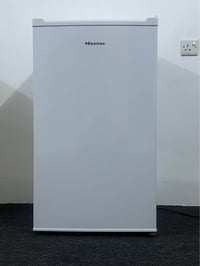 ثلاجة هايسنس • مستعملة نظيفة • أربيل