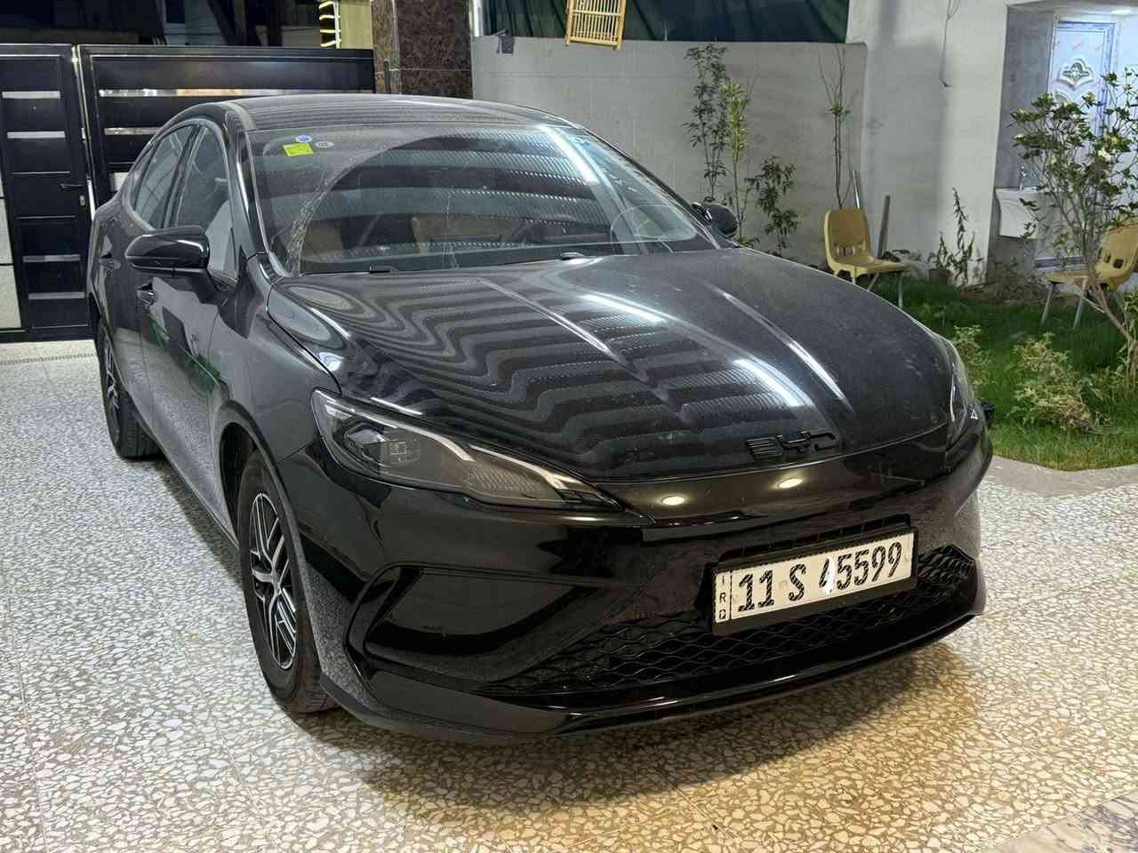 السلام عليكم
البيع بي واي دي سيل 5 اسود ملكي ام ويل كروم انتباه
السياره جديده ماشيه 2000 
رقم بغداد مميز بسمنه السياره
رقم 

***********
