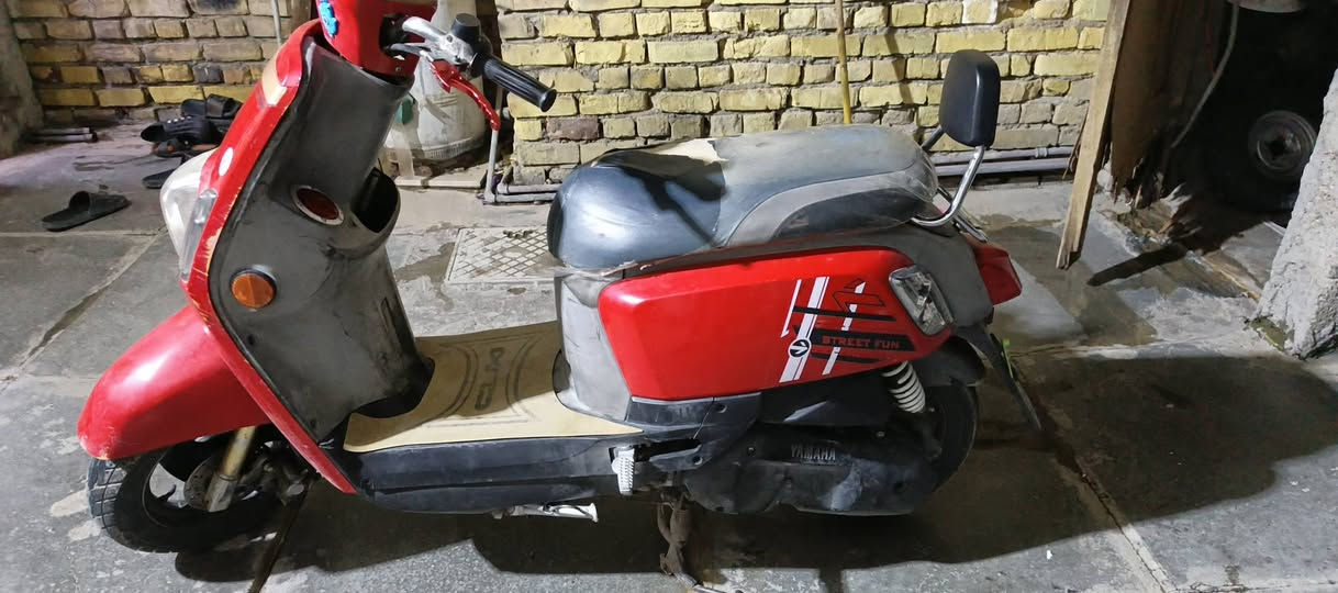 دراجه بوليس مصطره للبيع 🛵
الدرجه تجي تفحص تعجبك أخذها ما اتعجبك لا تأخذها 
وشتريتها رمبه قبل3اشهور وتراجه نضيفه كلش
تفحص المكينه شرط النضافه وهيه نوزل 
إلي يريدها يتصل علا الرقم 
***********
