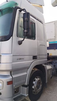 لبيع اكتروز موديل ٢٠٠٣ سنكل خلفي رقم بغداد شرط التحويل راس فقط محرك كي...