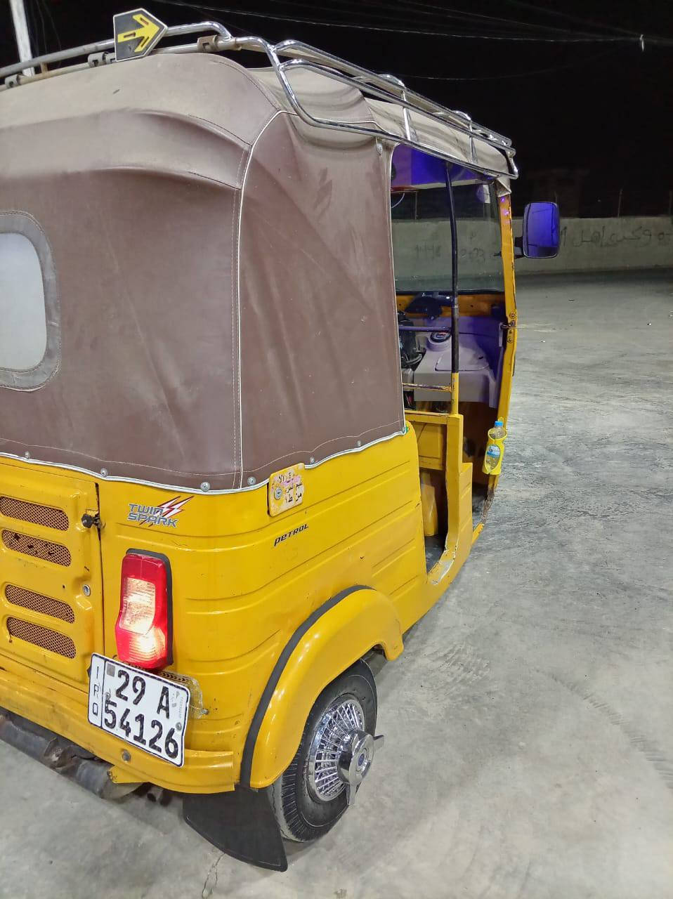 سلام عليكم تكتك 19 رقم وسنويه بسمي تحويل ثاني يوم مكاني بغداد جسر اديالى *********** السعر 800/5
