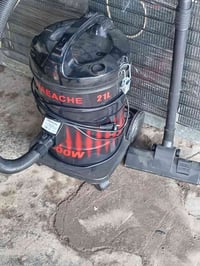 مكنسه للبيع سعر ٣٠ الف لستفسار تصل عل رقم ٠٧٨١٧٣٧٤٠٩١