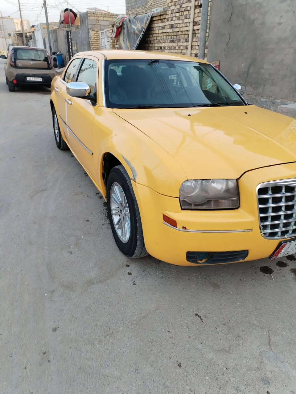 السلام عليكم اوباما ٢٠٠٩ للبيع جاهزه سياره كير مكينه مال طبكه صار شهر من شادهن طبله وضفيره جدد هم سياره حداديه اكسن كله جديد تعمير هسه سعر ١٠٥ وبيهه مجال مكان سياره بالعماره ***********
