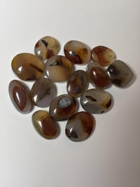 عقيق يماني • نواعم • توصيل