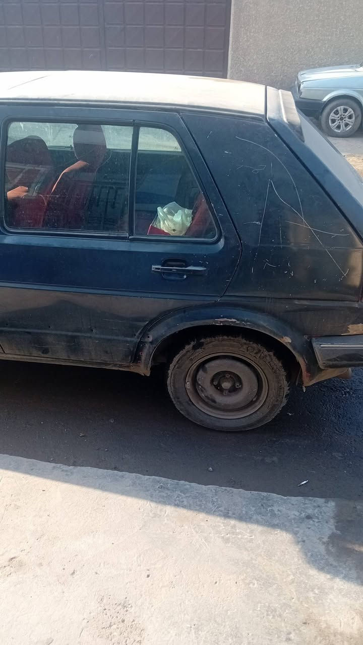 بعد السلام عليكم ورحمة الله وبركاته  كولف أوربي موديل ١٩٩١ بأسمي السعر المطلوب ٢٨ $ بغداد المشتل هاتف *********** والسلام ختام
