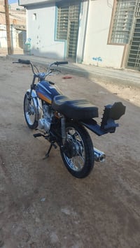 اصولي مديل 21  وكيلها عقيل الربيعي اكاتبك ويه الوكيل سعر عل خاص 078123...