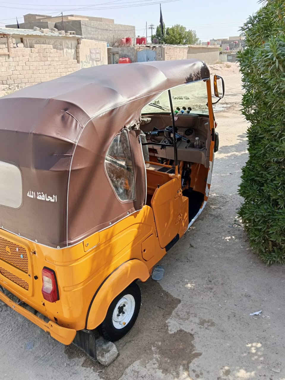 سلام عليكم تكتك للبيع رقم سنويه مديل 21مكينه كفاله بيها ضربه صفح سعر سته ونص (٦٥٠٠) ***********
