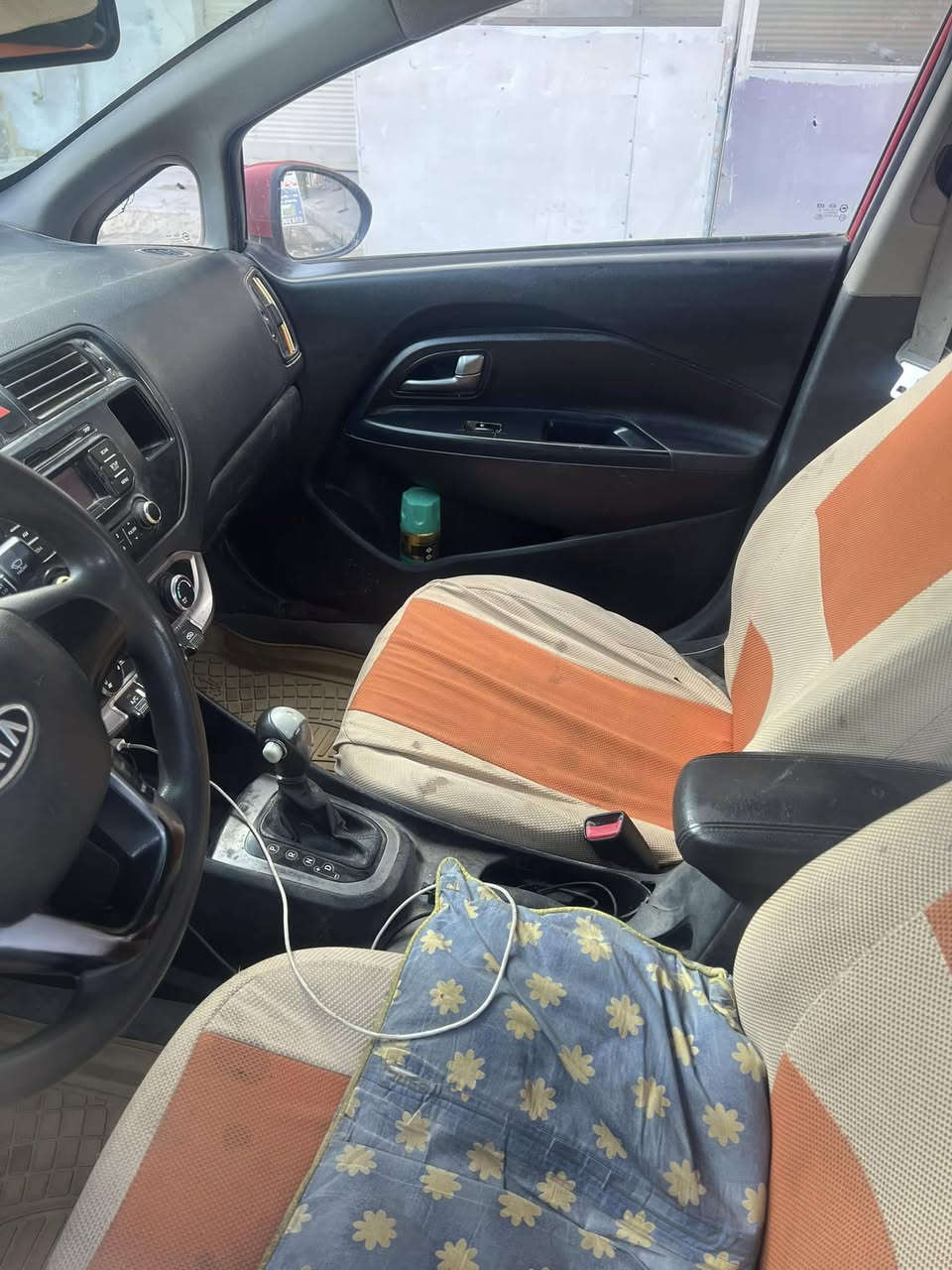 سلام عليكم للبيع او مروس حسب القناعه ريوو 13 مصبوغه عده قماره سبب جراد وبيهه باب سياق مبدل بدون ضرر داخلي 1600محرك كير تبيرد عل شرط حداديه بيهه طكه دبل صوب سايق ماكفل حداديه اكفل مكينه وكير وشواصي ودواخل مكاني نجف  رقمه نجف الدولي  رقمي *********** ملاحضه قماره ماصبغته علمود الشكال جان بيهه فابيون وشلعته حته ابين كلشي  سعرهه 72وبيهه مجال
