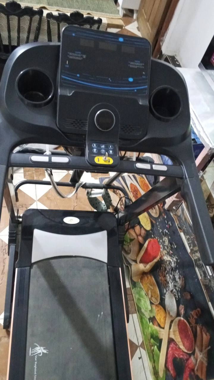 جهاز جري حديث للبيع
250 ألف 
سايدين سيد هاشم 
***********
