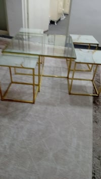 طاولة كبيرة • ٤ كراسي • بلا عيب