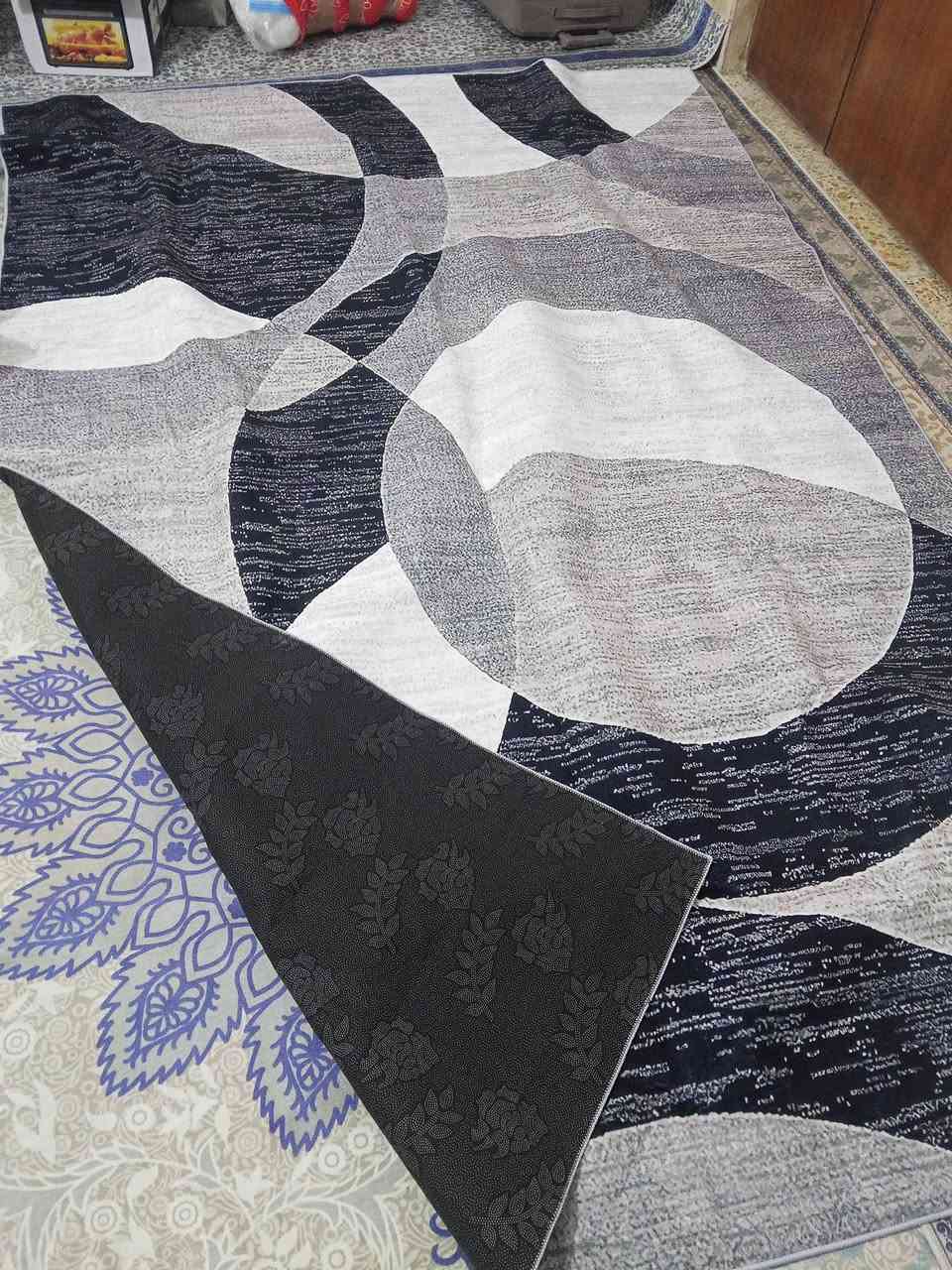 السلام عليكم
عندي هذني  الفراشات  للبيع مال امزون القياس 2*3
 واكو  وياهن فرشه  مال  سرير 
 ما عرف سعرهن قيم وخذ
عندي توصيل 
ما مستعملات  جدد


**إذا كنت صاحب هذا الإعلان وتريد حذفه لأي سبب، رجاءا أرسل رسالة إلى الدعم الفني**