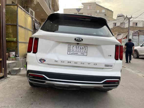 سورنتو 2021 خليجي 
٦ سلندر. ٧ راكب 
فول عدا البانورما 
تحويل مباشر 
كشنات كهرباء صندوق كهرباء 
لدات داخليه 
كير عادي واوتو 
شفتات سرعه 
مابيها اي صبغ ولا تعديل 
فقط شخوط بسيطه موضحه بلفديو 
مبدله الدعاميه فقط مكفوله من اي حادث 
داخل جلد تشغيل عن بعد
قفل ذاتي وفتح الصندوق ذاتي 
منازل منها التاير الاحتياط 

ماشيه ٤٠الف فقط 
السعر ٢٨٠ وبيها مجال 
*********** 
الاعظميه
