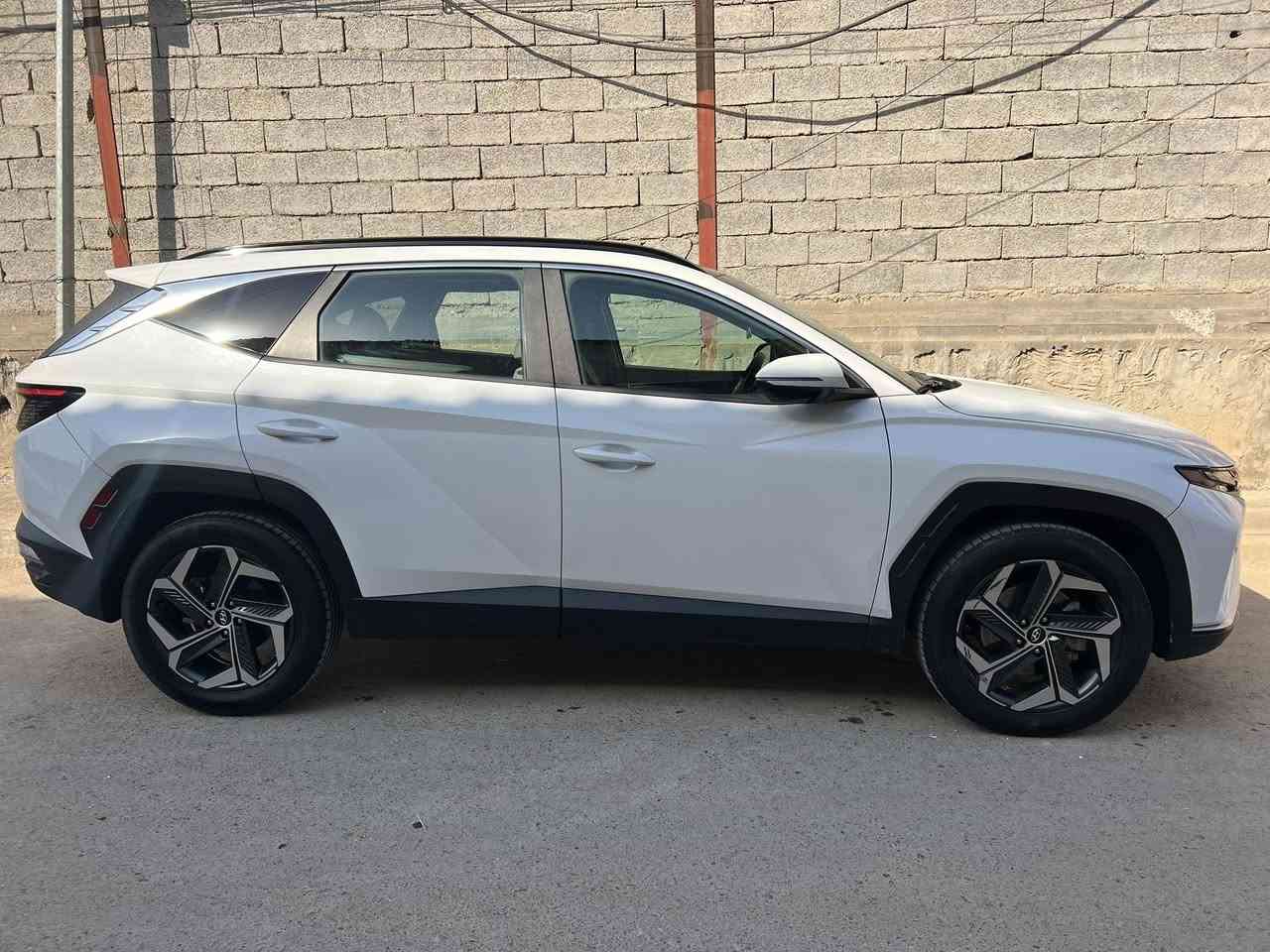 توسان هايبرد 2022
فول موصفات امريكي
ماشية 69
السعر 185
مكان السيارة الزعفرانية
***********
