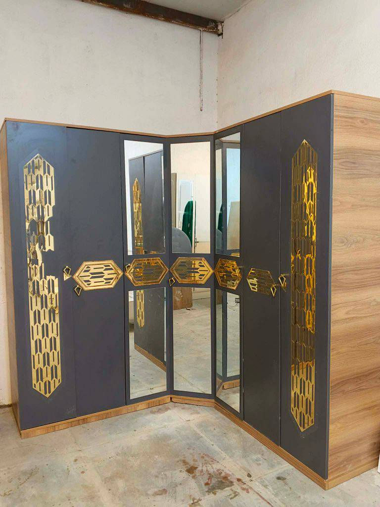 غرفه نوم تركي زاويه🇹🇷🔥 
مستخدم كنتور ابواب 
8قطع نضافة 90 💯 
سعر 700 نهايته 650 مع شد ونقل مجاني محافظات كروه🚛🧑‍🔧


**إذا كنت صاحب هذا الإعلان وتريد حذفه لأي سبب، رجاءا أرسل رسالة إلى الدعم الفني**