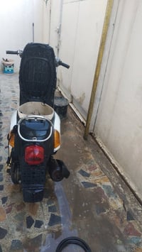 دراجة بوليس • كابريتر • تايرات جديدة