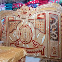ميز تواليت • تسريحة غرفة نوم • غرفة نوم • ديكورات غرف نوم • مرايا توال...