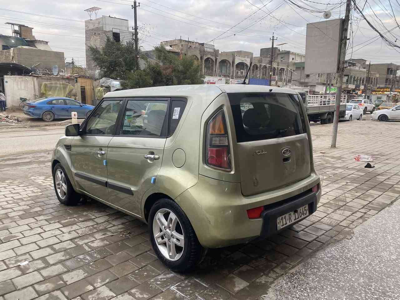 السلام وعليكم 
للبيع كيا صول موديل ٢٠١١
رقم بغداد انكليزي باسمي
السياره بيه صبغ بنيد وربع البوب اليمنى 
السياره محرك ٢٠٠٠ دوش
شاشه كاميرا تحكم استيرن
السياره جاهزه ميه بل ميه
السعر ٨٦
***********
مكانه بغداد الامين ٢
