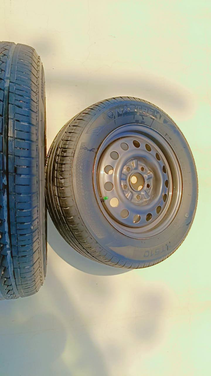 السلام عليكم تخم تاير ويلات حجم 15 
صارلهن 20 يوم التايرات من شادهن 
الويل كوري اصلي مصبوغ حراري درجه اوله
العنوان نجف الاشرف 
رقم الهاتف *********** فقط ابيع
