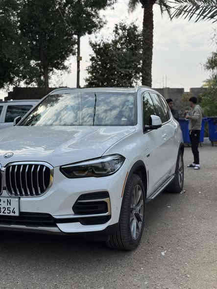 🚗 BMW X5 xDrive45e 2023 
هايبرد – بلكن 
وارد أمريكا / كلين تايتل / بدون ضرر
رقم أربيل 

🔥 مواصفات السيارة:
 • وارد أمريكي بدون ضرر وكلين تايتل
 • هايبرد (بنزين + كهرباء) 
 • محرك 3000cc – 6 سلندر تيربو
 • ماشية 57 ألف ميل
 • كاميرات 360 درجة رؤية كاملة
 • داخلية LED ألوان متغيرة
 • لون أبيض خارجي 
 • دفع رباعي xDrive
    •      فتحة بانوراما 
    •     جكات 
    •     فتح الصندوق بالقدم
    •     رادارات
    •.    انارة استقبال
بعد هواي مواصفات

🔧 السيارة نظيفة فحص بأي مكان يعجبك وما تحتاج شي
سعر السيارة 44000$ و بيها مجال يعني 4 شدات و 40 ورقة و بيها مجال .
مكان السيارة الرمادي
رقم صاحب السيارة / ***********
