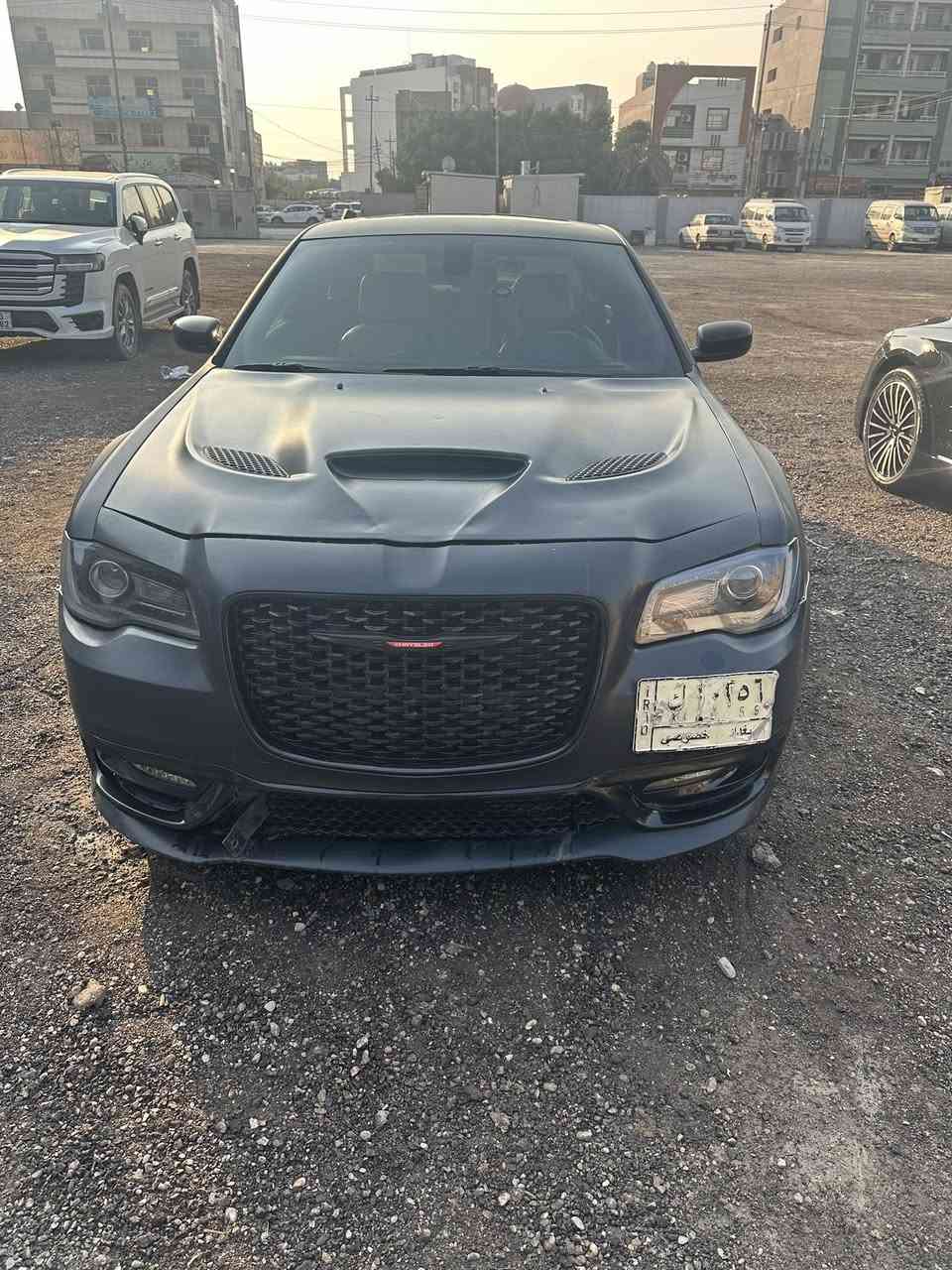 السلام عليكم اوباما ٢٠١٥  مصبوغة عام تغير لون من اسود لامع الي مات  السيارة حلوة ينرادلها شوي ترتيبات  رقمها بغداد   وارد كندي حادثها بكندا بباب خلف السائق والدوسة  وبالعراق بيدي صار بيهة بالايت الأيمن شواصي لغود  مكفولة  مكانها بغداد الجديدة  عارضها ١٥ ونص. وبيهة مجال  ماشية ١٢٠ السيارة لامشتغلة خط ولا شي  ***********
