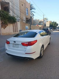 للبيع كيا اوبتيما 2015 محرك 2400 تخم تاير تبريد حداديه جيده سياره بيها...