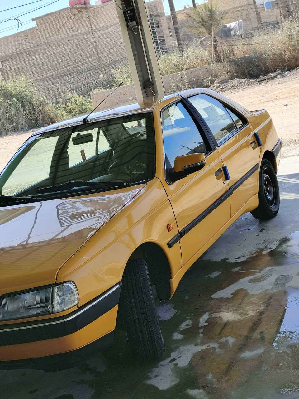 سلام عليكم 405 بيجو 
موديل2012 سياره حلوه بديها حلو   
سياره يرادلها تجفيت بيها خيط  تبخير 
سعر ٣٧ بيها مجال 
***********
***********
