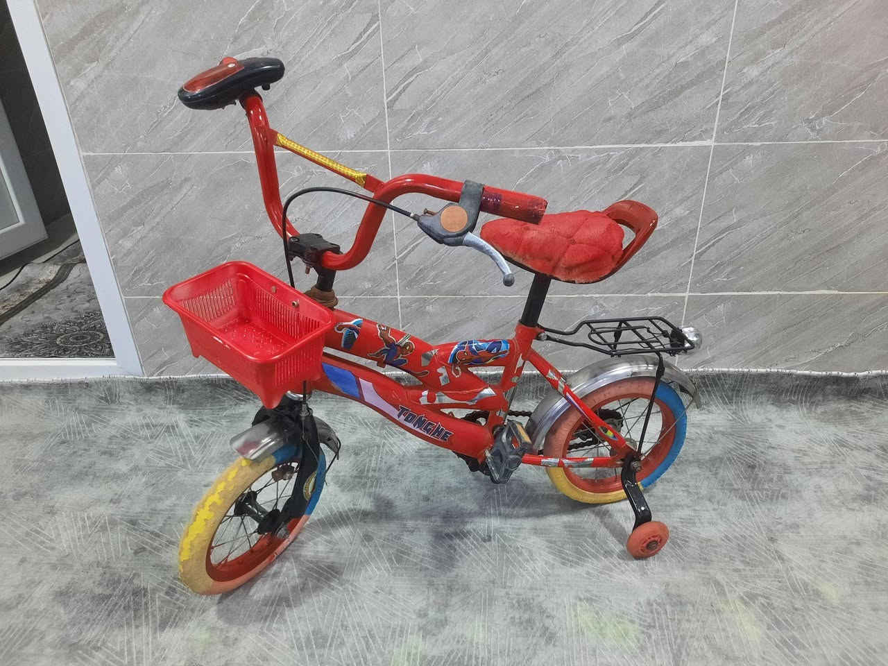 بليسكل حجم 12ماركة قوية 
25الف بشرط مابي عيب
*********** كركوك, العراق
