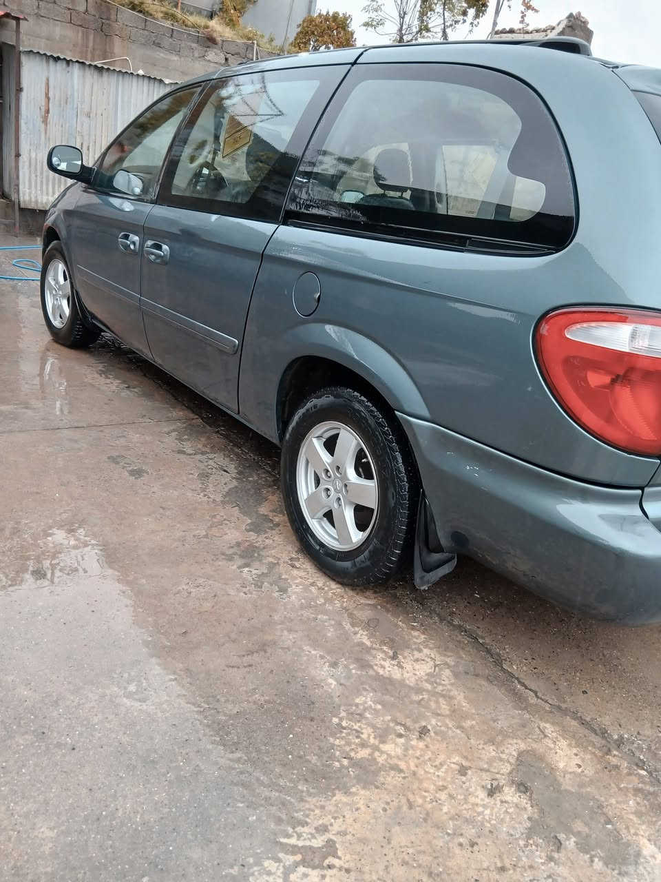 مراوسة بسياره صغيرا او بيع 
كرفان ٢٠٠٦ شاصي طويل ٣ قطع تبريد كشنات بلع نص جامغ فقط  ابواب كهرب شاشه تحكم ستيرن حساسات كميره محرك ٣٣٠٠ رقم اربيل جديد سعرها ٨٥ ملاحضه المراوسه برقم شمالي حصرآ اريد


**إذا كنت صاحب هذا الإعلان وتريد حذفه لأي سبب، رجاءا أرسل رسالة إلى الدعم الفني**