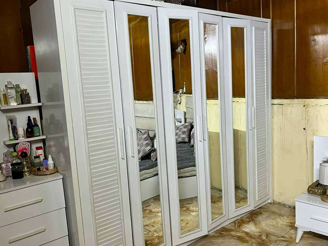 غرفه نظيفه جداً 100/100
7قطع مستخدم قليل سعر 350
بغداد علي الصالح


**إذا كنت صاحب هذا الإعلان وتريد حذفه لأي سبب، رجاءا أرسل رسالة إلى الدعم الفني**