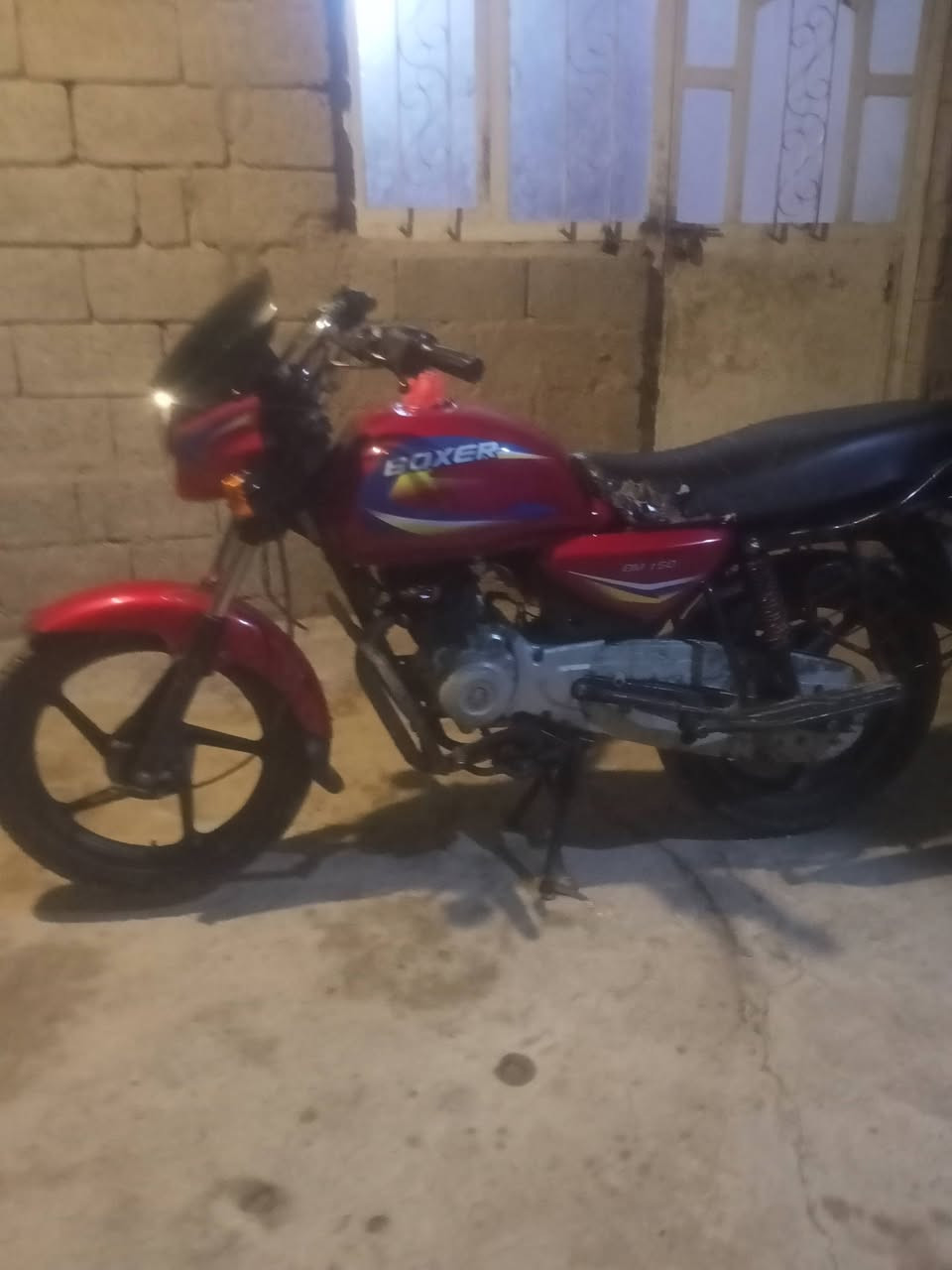 سلام عليكم دراجه بوكسر بيها نوقص وخيط تبخير لسعر 600 وبيها مجال بصيط مكاني بغداد قرب  الفرنسي هاذه رقمي ‏‪***********‬‏
