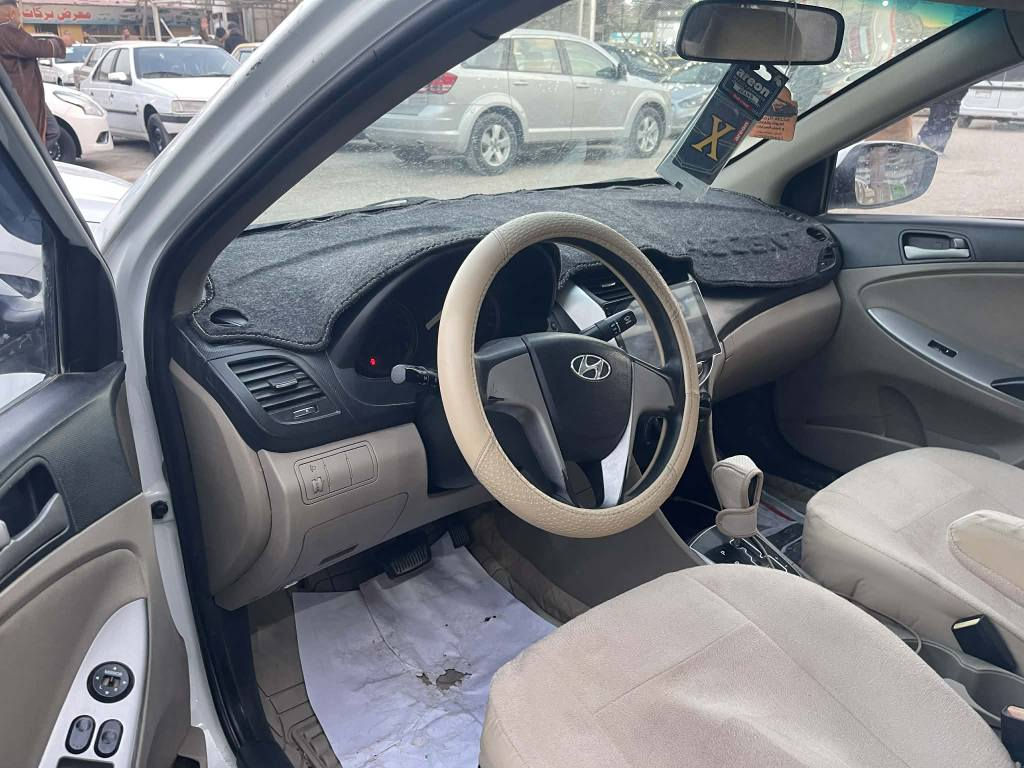 (سلام عليكم ورحمة الله وبركاته منرخصة الادمن)
اكسنت موديل 2016 

بيها جاملغ جهة السايق صبغ ونص بنيد نكول قطعه يصيرن قطعتين

جاملغ خلفي بارد

 حداديه تايرات نضاف.

محرك 1400 بيه خيط

 بخار 

كير مكفول

تبريد تدفئه شغال

رقم نجف تحويل ثاني

 يوم

 السياره عايزه جناي واني ملتزم بشغل ف ما الحك ارتب سعر السياره 80 وبيها مجال حك الجيه رقم الهاتف متواجد واتساب ايضاً مكاني نجف  *********** رجائآ المو شرايه لا يتعبنه فدوه اروحلكم
