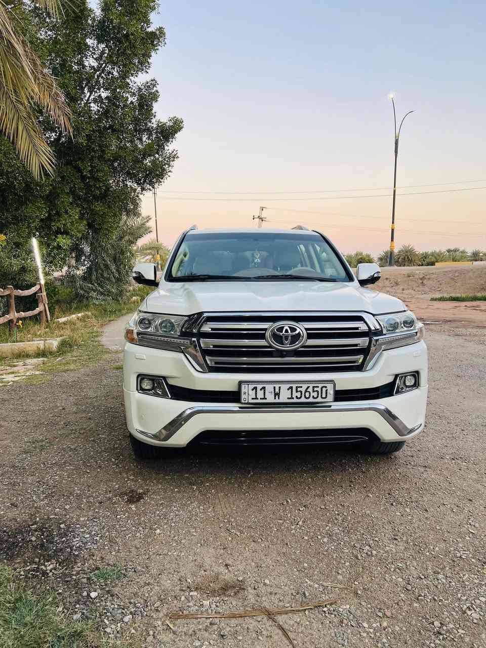 لاندكروز v6 gxr موديل 2016 فول مواصفات. ✈️
رقم بغداد دولي بأسمي
هزه وسنويه جديده
مطفأ حريق
خمس كامرات محيطيه 
تشغيل عن بعد
8 اريباك 
كفاله عامه حت الشخط 
حساس امامي خلفي 
3قطع تبريد
فتحة سقف
ماشيه 130 الف قابل للزياده
تحويل مباشر
سيارة جاهزه من كل النواحي 
السعر 450
***********
***********
