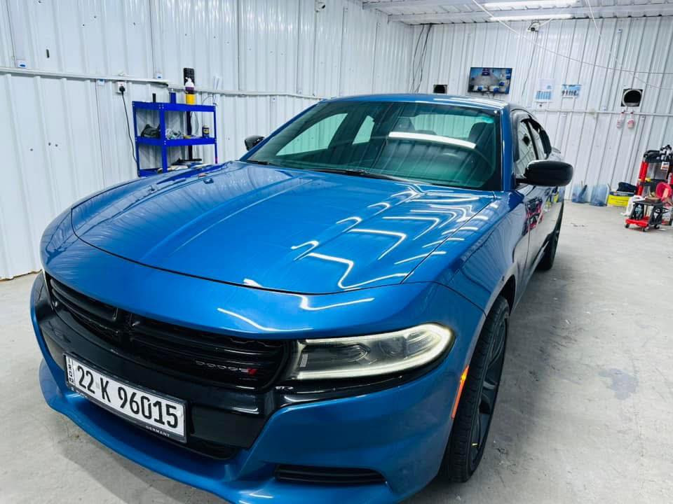 جارجر موديل 2022 حلو وجديدة بعده ب ريحة الشركه حادثه كسر دعاميه فقط يعني بس دعاميه مصبوغه باقي السياره كافله عامه بدون صبغ او رصعات جديده جدآ وتراي مال زيرو ماشيه 46 موصفات سوبر تراك باك توب AWD 
حساس خلفي بلادي 
شاشه كبيره
كير شفتات ب ستيرن
سستم صوت رهيب
كشن كهرباء 
سياره كامله بدون نقص وتبريد ثلج
سياره بسمي اني المالك مكان سيارة بغداد
بيع فقط السعر 240
رقم الهاتف
***********
